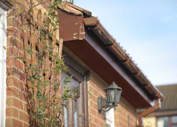 WOODGRAIN SOLID SOFFIT