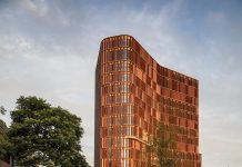 SUPER SPACER SOARS IN DENMARK’S ECO-FRIENDLY MAERSK TOWER